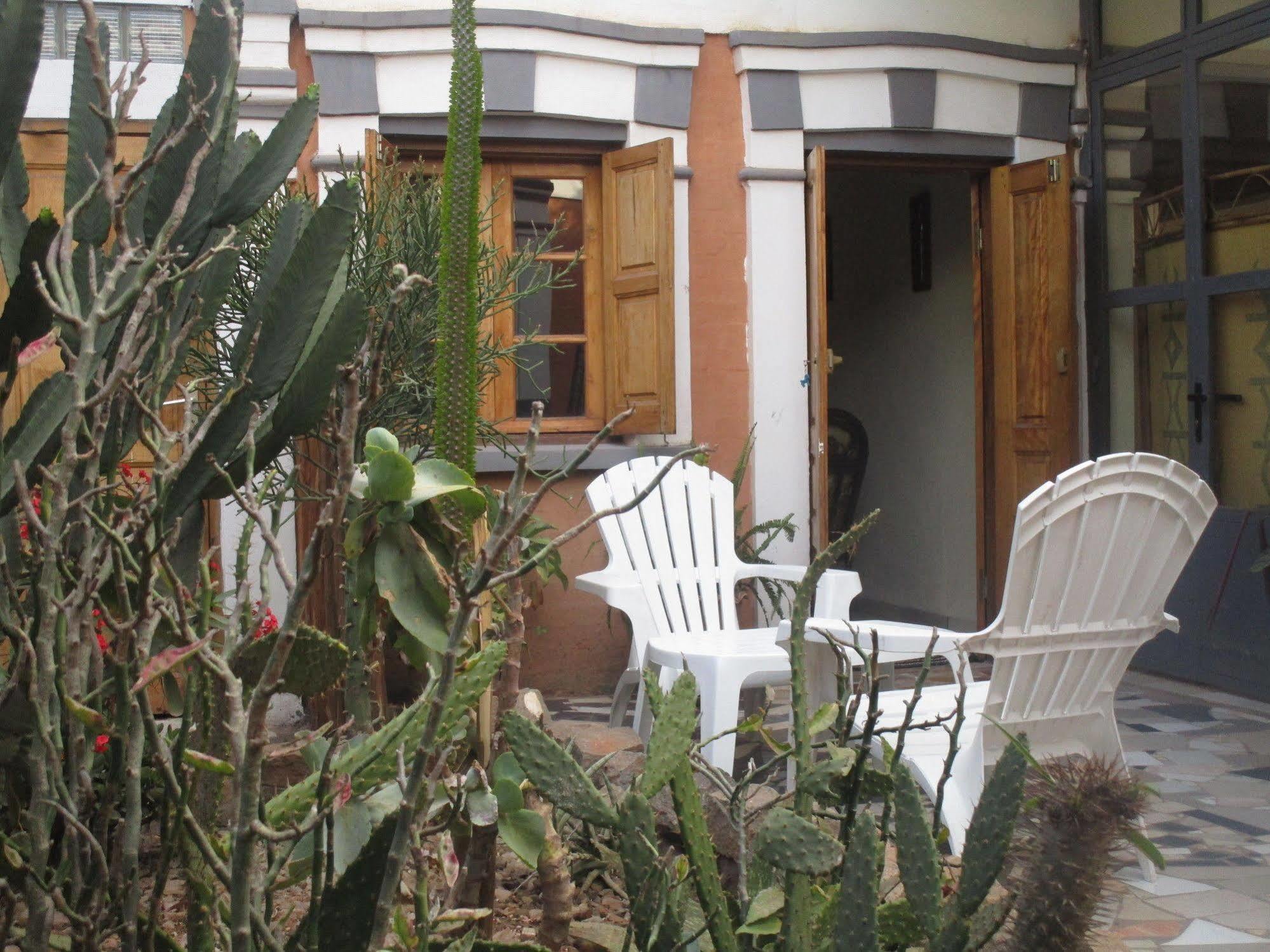 Meva Guesthouse Antananarywa Zewnętrze zdjęcie